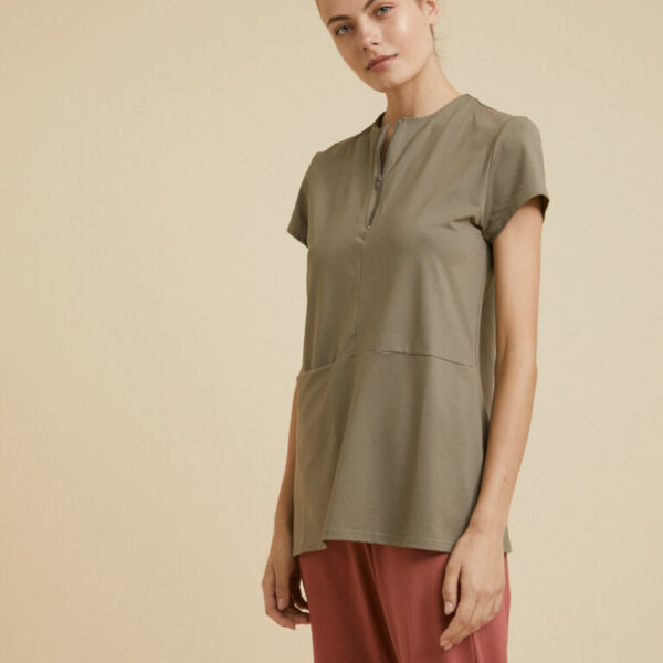 Women's Round-Neck T-shirt With ZIP